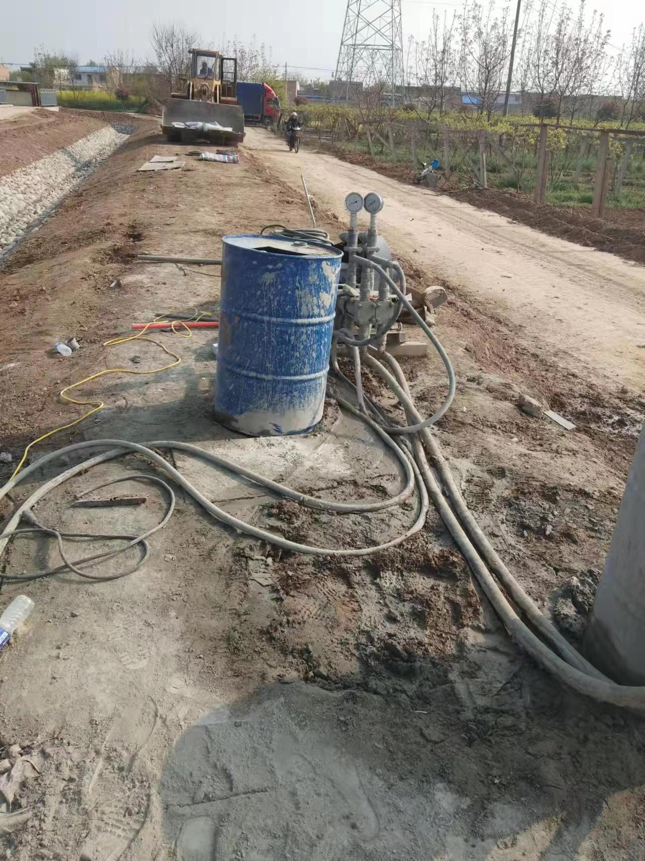 彬村山华侨农场顶管注浆