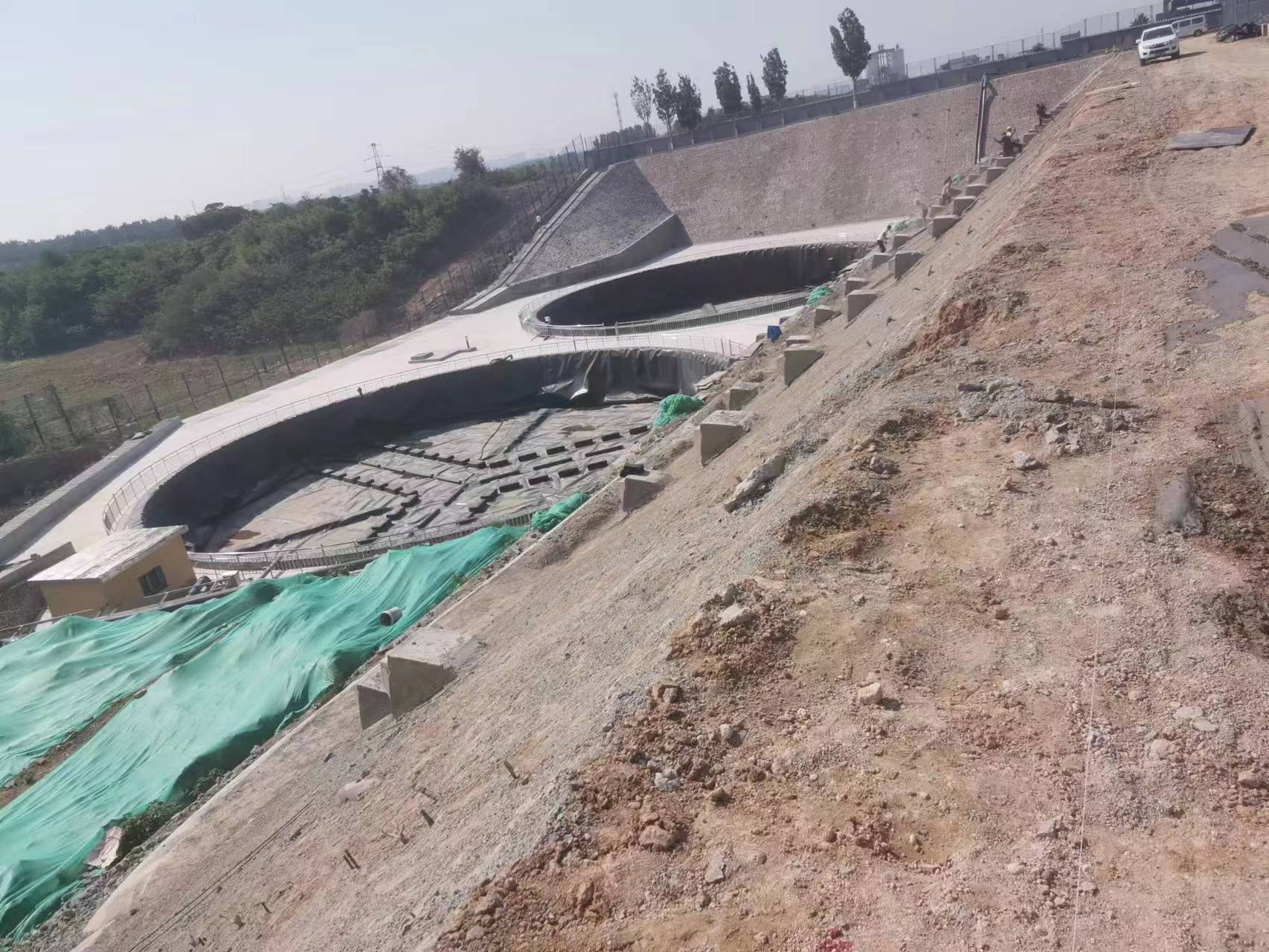 彬村山华侨农场地基注浆